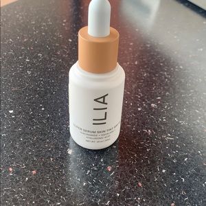 Ilia super serum skin tint shade st9